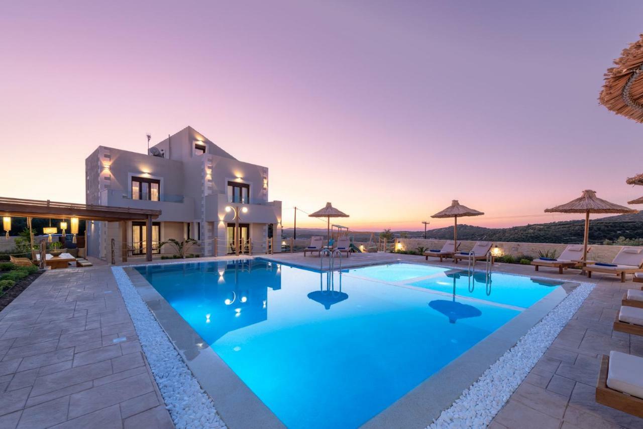 Ivoni Villa, An Iconic Summer Retreat, By Thinkvilla Perama  Bagian luar foto