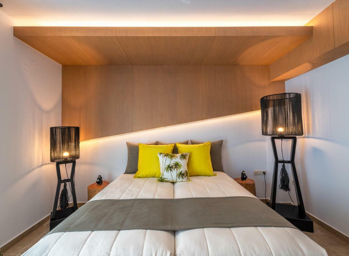 Ivoni Villa, An Iconic Summer Retreat, By Thinkvilla Perama  Bagian luar foto