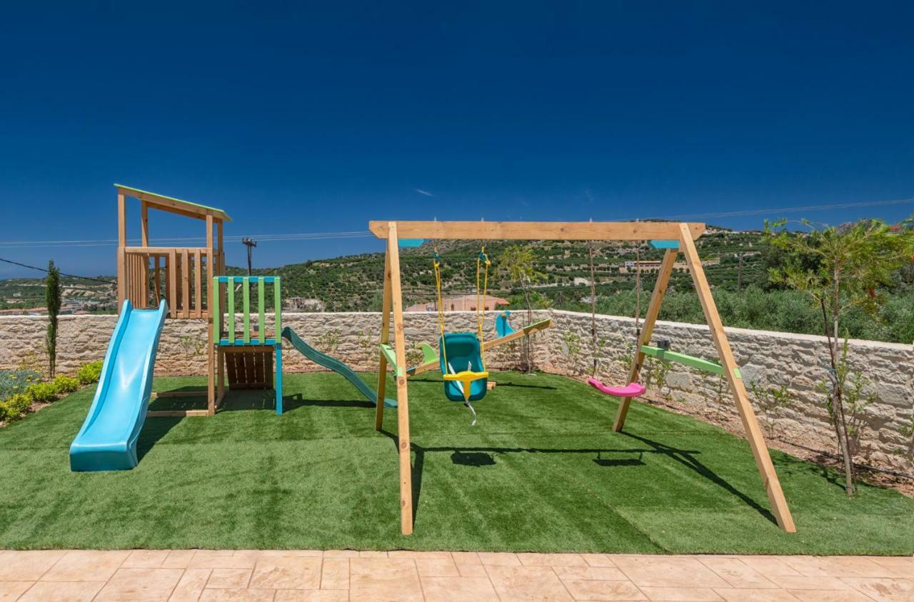Ivoni Villa, An Iconic Summer Retreat, By Thinkvilla Perama  Bagian luar foto